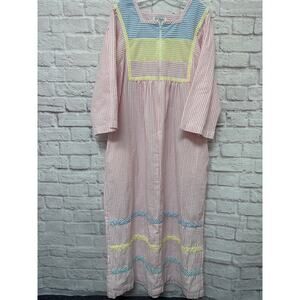 Saybury Vintage Zip Up Housecoat Robe Pink Blue Yellow Stripes SZ MED